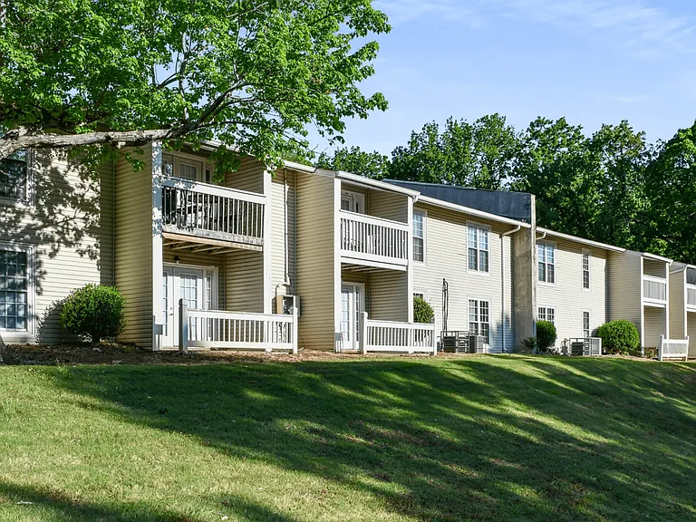 Premier Apartments — Photo 25