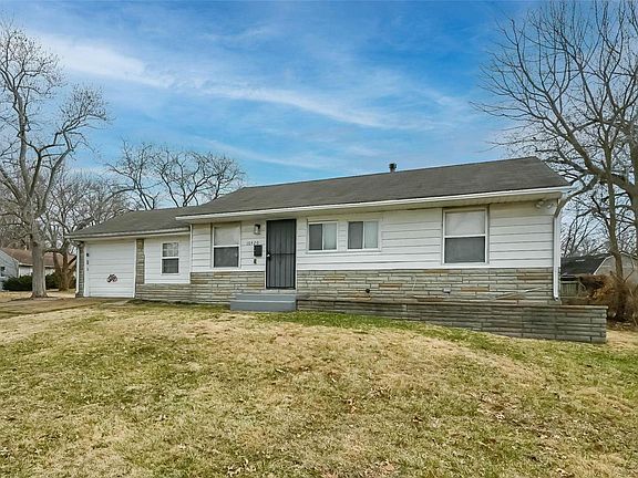 2nd image of 10420 Balmoral Dr