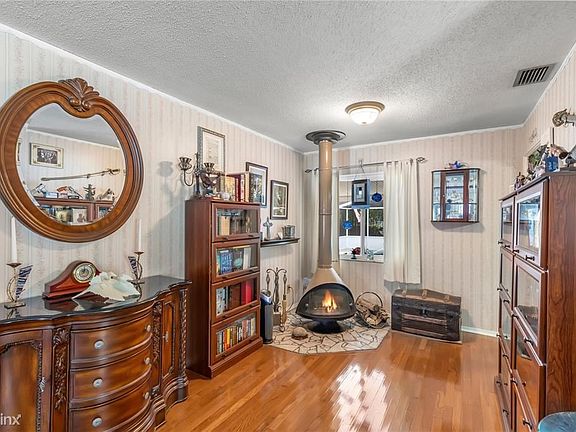 5th image of 3021 12th St N