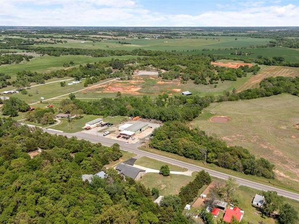 212 N Old Highway 81, Ninnekah, OK 73067