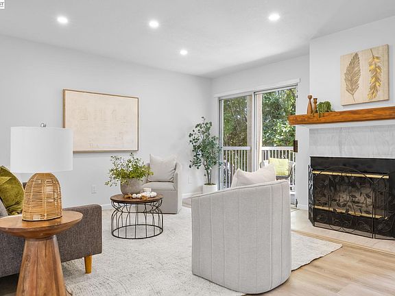 3rd image of 278 Estabrook St