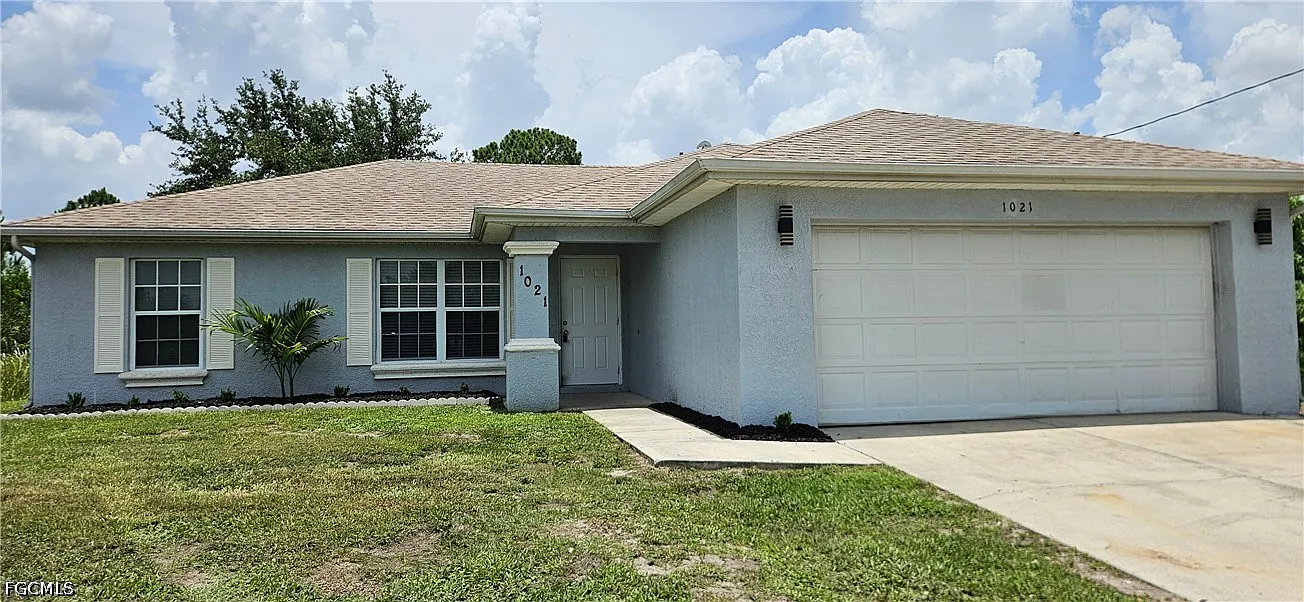 3 bed, 2.0 bath, 1272 sqft, $1,750 — Photo 1