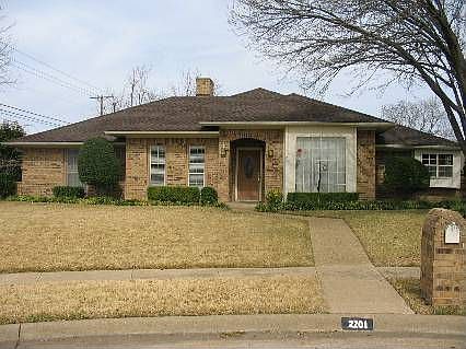 1st image of 2201 Golden Willow Ln