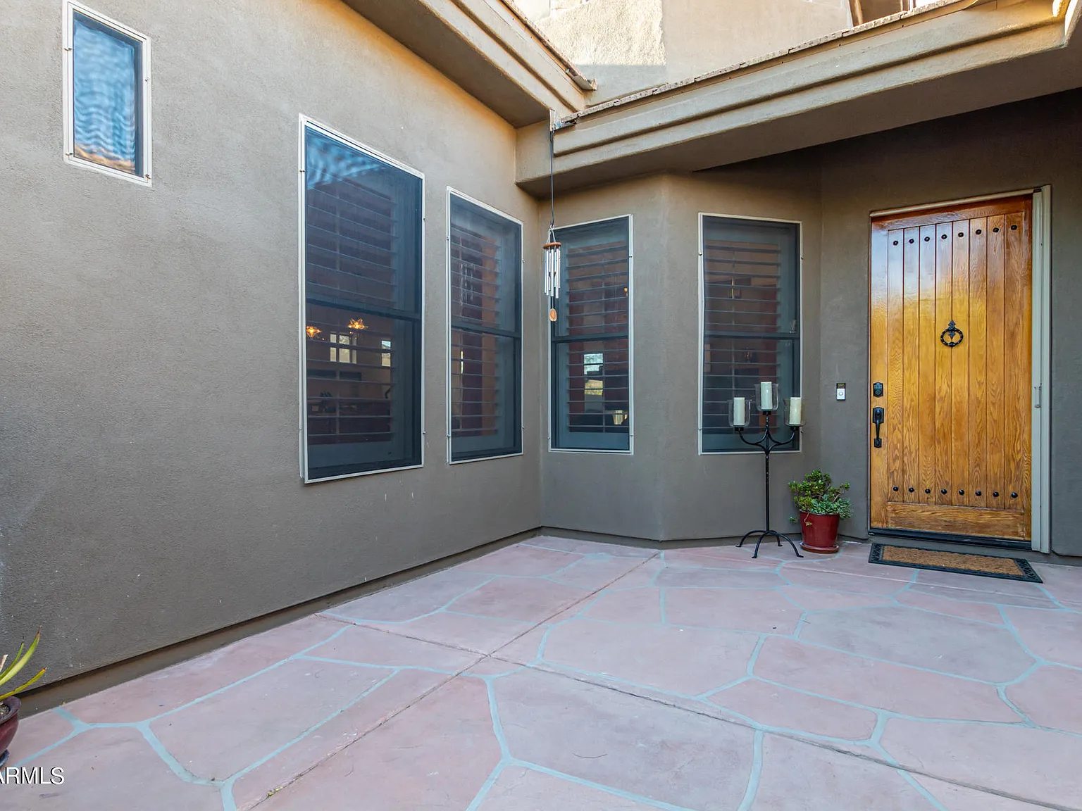 3 bed, 2.0 bath, 2060 sqft, $6,800 — Photo 3