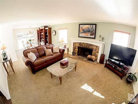 3rd image of 1033 E Red Oak Pl