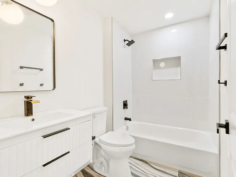 149 Edwards St NW — Photo 25