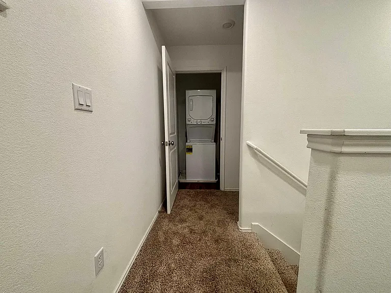 176 Andross Ln — Photo 10