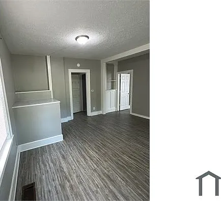 2 bed, $1,100 — Photo 2