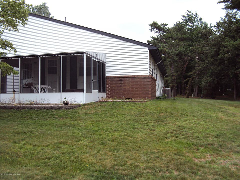 1st image of 11 Ivy Court #B