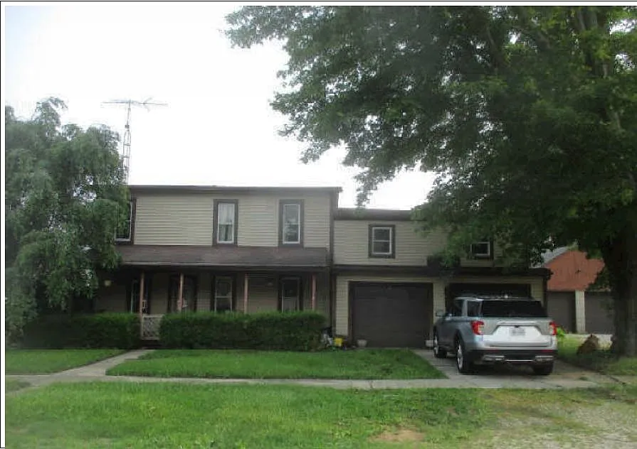 18540 Main St photo 1