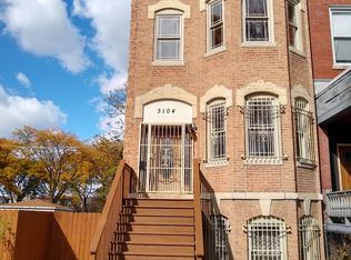 3104 W Walnut St, Chicago, IL 60612