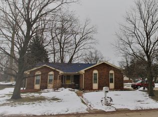 43135 Whisper Ct, Northville, MI 48168