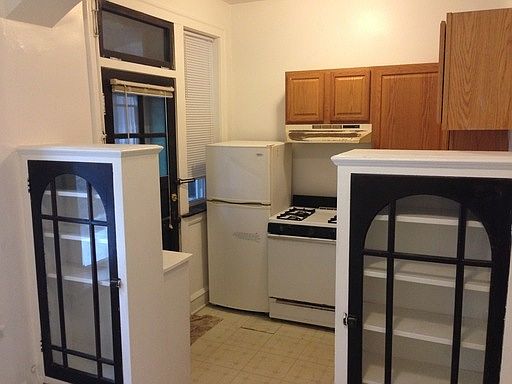 4th image of 439 S Scoville Ave APT 1