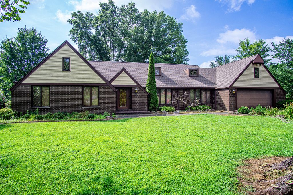 98 E Wyrick St, Corbin, KY - View 2