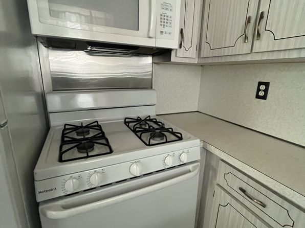 276 Emerson Ave #2