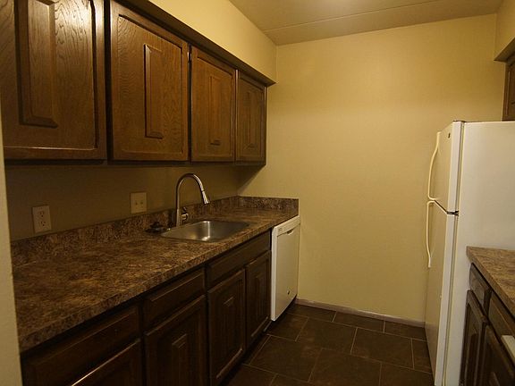 3rd image of 4413 S 27th St #C05