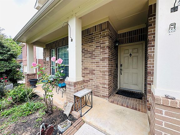2nd image of 2316 Highland Crossing Dr
