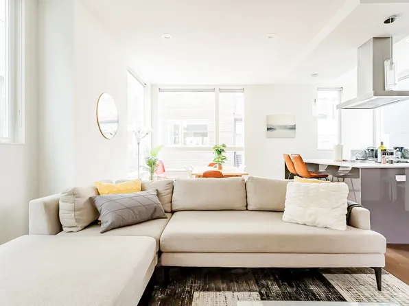 816 25th Ave S, Seattle, WA 98144