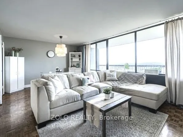 135 Antibes Dr Unit 2402, Toronto, ON M2R 2Z1