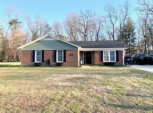 4661 Pennoak Rd, Greensboro, NC 27407