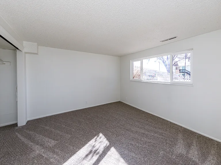 1176 Magnolia St #1176 — Photo 15