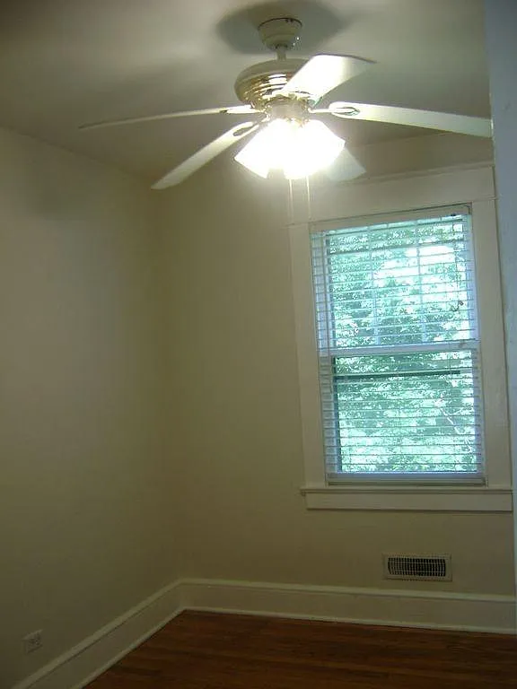 1206 Cherry Avenue — Photo 3