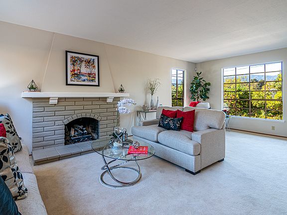 5th image of 21933 Woodbury Dr