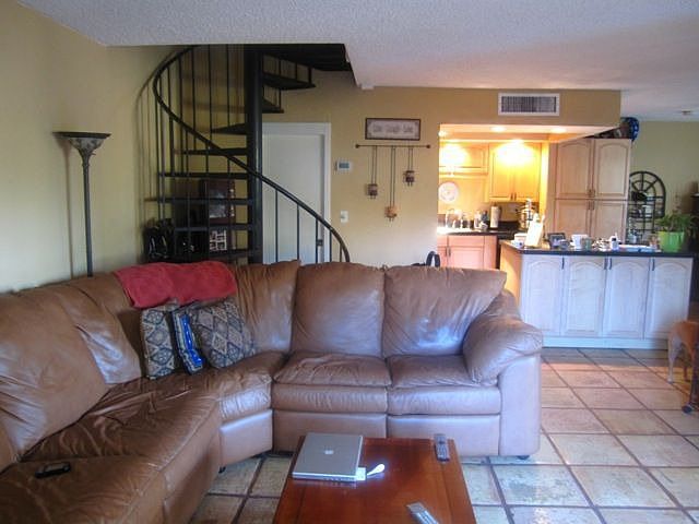1st image of 2981 Bird Ave
