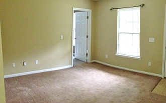 4th image of 120 SW Round House Ct
