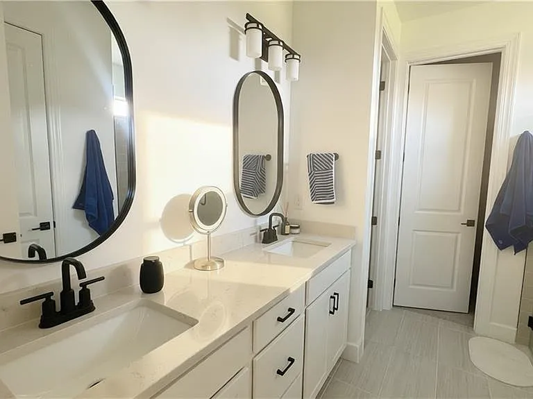 15522 Olympic Ct — Photo 18