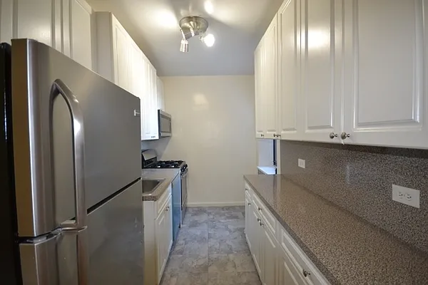 Rented by Silverstein Collection LLC  | media 3