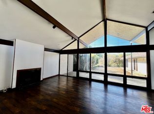 1011 El Segundo Dr, Thousand Oaks, CA 91362
