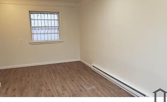 2nd image of 11000 Whittier St APT 1