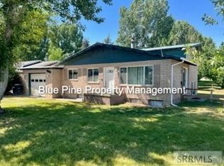3795 E Sunnyside Rd, Ammon, ID 83406