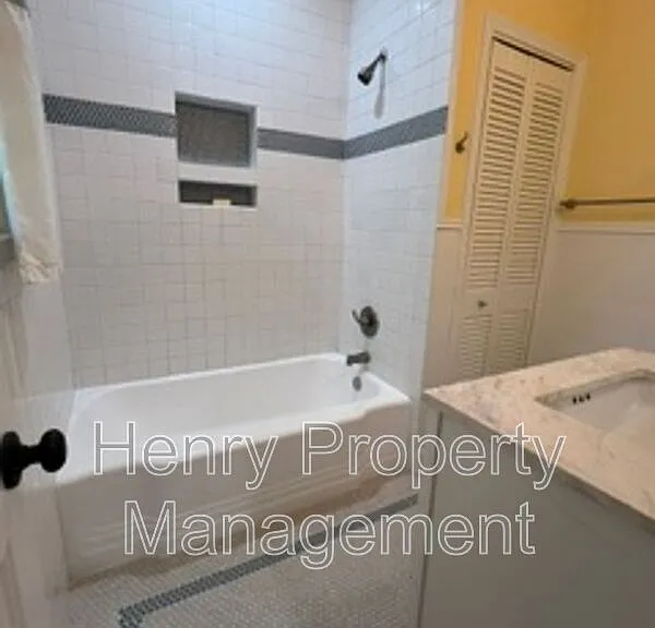 309 Williams St — Photo 17