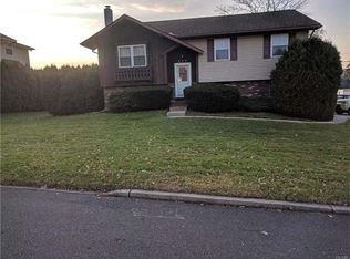 904 E Tioga St, Allentown, PA 18103
