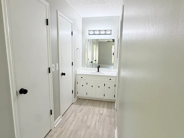 3565 Gondola Dr — Photo 15