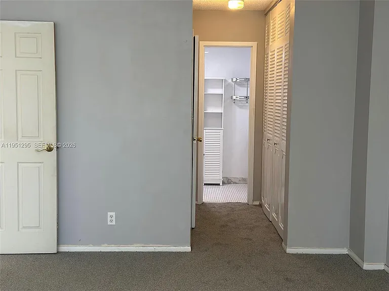 1170 N Federal Hwy #1110 — Photo 16