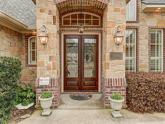 5th image of 3702 Broadmoor Blvd