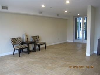 5th image of 10878 Bloomfield St APT 404