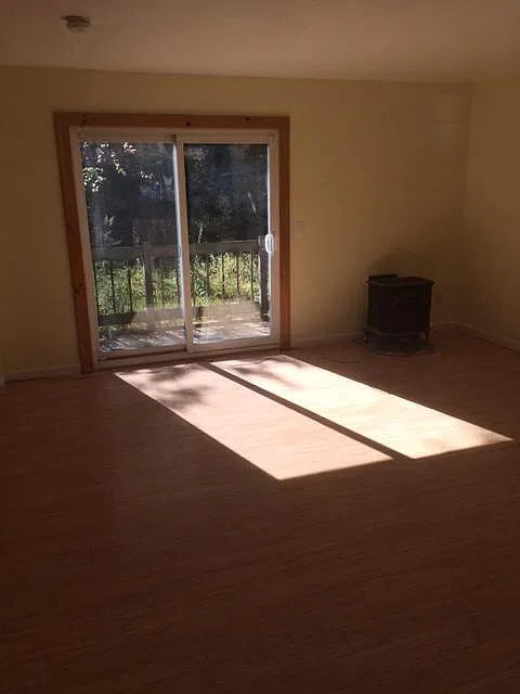 52 Chestnut Ln — Photo 4