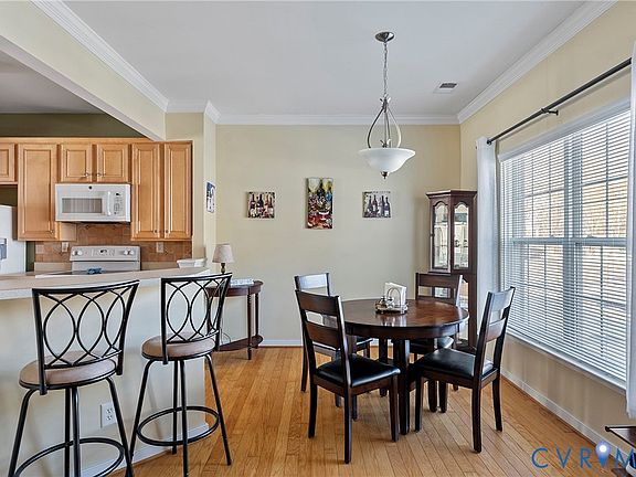 4th image of 9705 Magnolia Pointe Pl