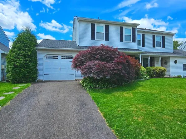 14 Curry Ln, Horsham, PA 19044