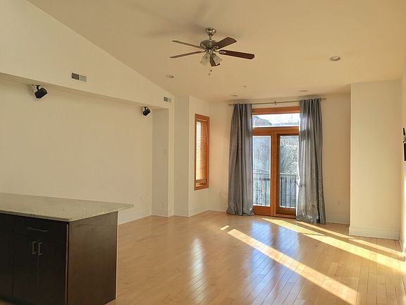 5th image of 900 N 2nd St #3
