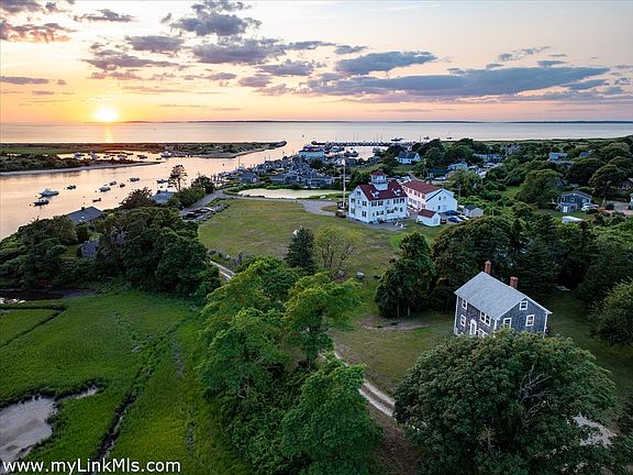 3rd image of 34 Edys Island Way