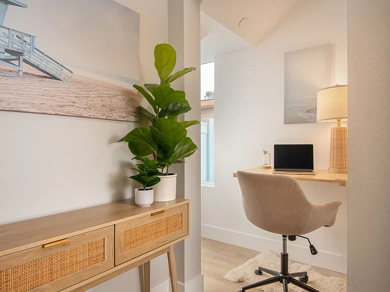 2067 S El Camino Real — Photo 18