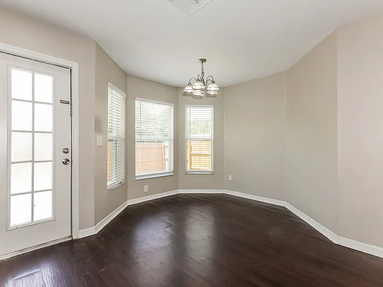 6023 Sand Key Ln — Photo 6