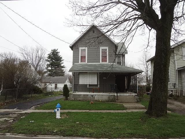2nd image of 460 Park St