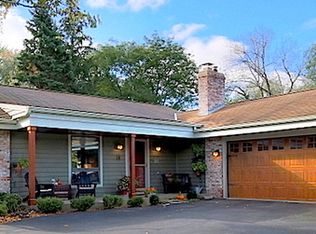 41W011 Whitney Rd, St Charles, IL 60175