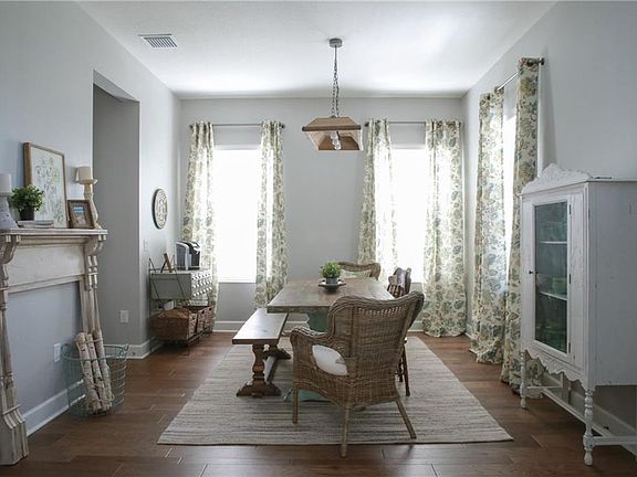 4th image of 11306 Circle Press Ln